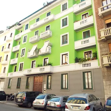 Piazza Piola * Milan