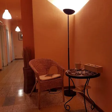 Apartment Piazza Piola Milan
